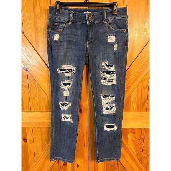 Soho New York & Company Women's Size 4 Curvy Boyfriend Jeans Distressed (4741) - Picture 1 of 9